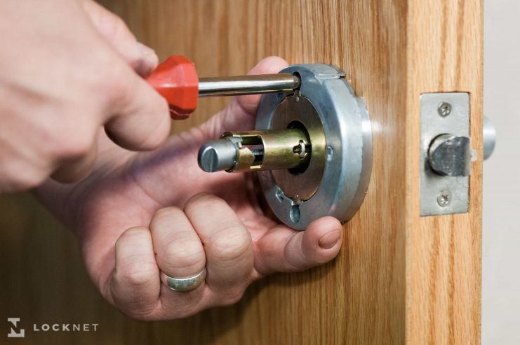 pin-on-door-locks-repairs-in-sheffield