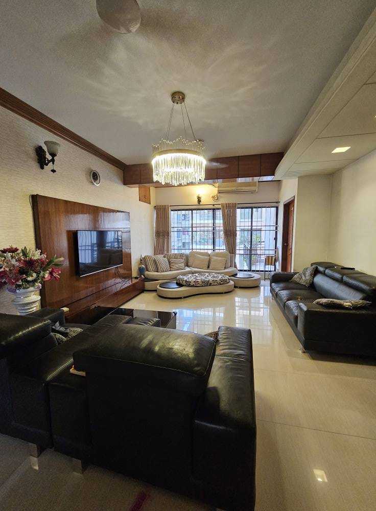 Semi-Furnished-Ready-Flat-For-Sale-in-Bashundhara-Dhaka